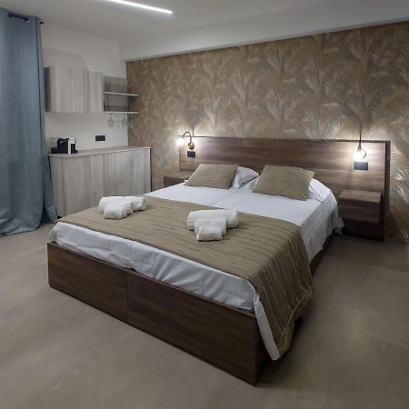 Don Turi - Charming Room Giardini Naxos Exterior foto